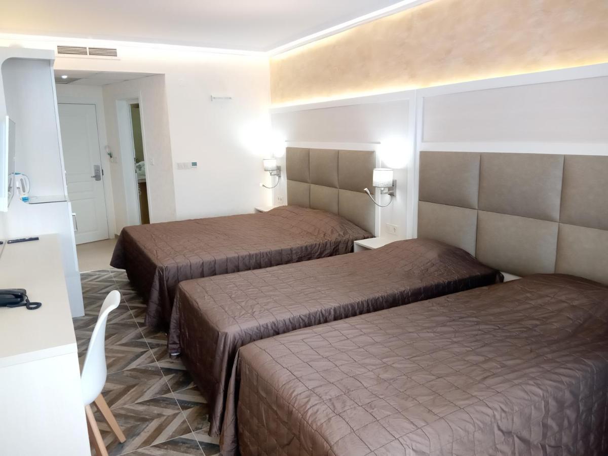 Sea View Triple S B Appartement Pomorie Buitenkant foto