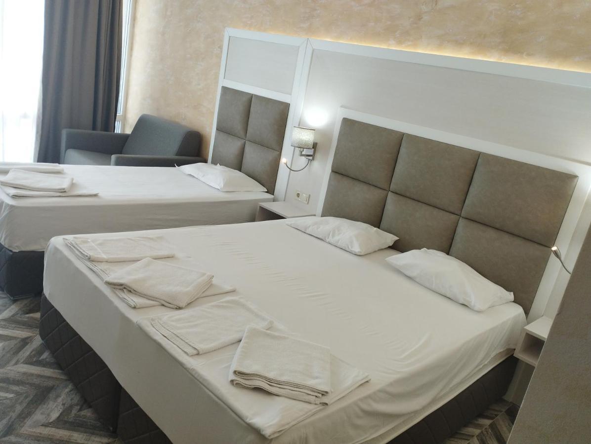 Sea View Triple S B Appartement Pomorie Buitenkant foto